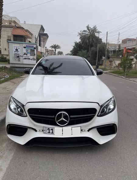مارسيدس فئة E300 
رقم بغداد
موديل 2017
بانوراما 
حادث (جاملغ ايسر وباب السائق فقط)
والبنيد مصبوغ لكن مو من حادث 
فقط صبغ والسيارة مابيها حادث بالبجم                 
السعر ٢٥٥ ورقة  
العنوان / بغداد ***********
