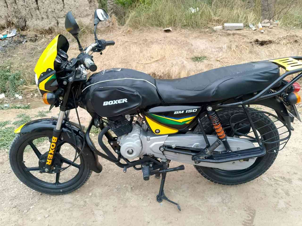 السلام عليكم دراجة بوكسر 2022 رقم وسنوية   انكليزي تحويل ثاني يوم  الدراجة كل نقص ما بيها كاملة  السعر 2300 وبيها مجال قليل مكاني بعقوبة تقاطع السادة الاستفسار اتصل وتدلل ***********
