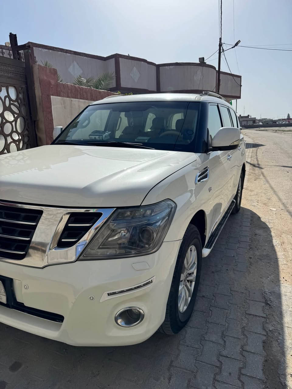 نيسان باترول 2014 se 
ماشيه 165
باسمي السياره رقم بصره 
خمس قطع صبغ اثر شخوط 
المحرك 5600
تبريد قطعتين
ثلاجه
7 راكب 
حساس امامي وخلفي 

*********** المدينة, البصرة

