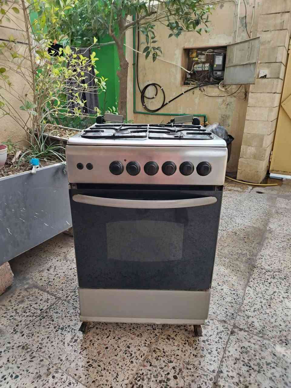 طباخ للبيع مستخدم ***********
