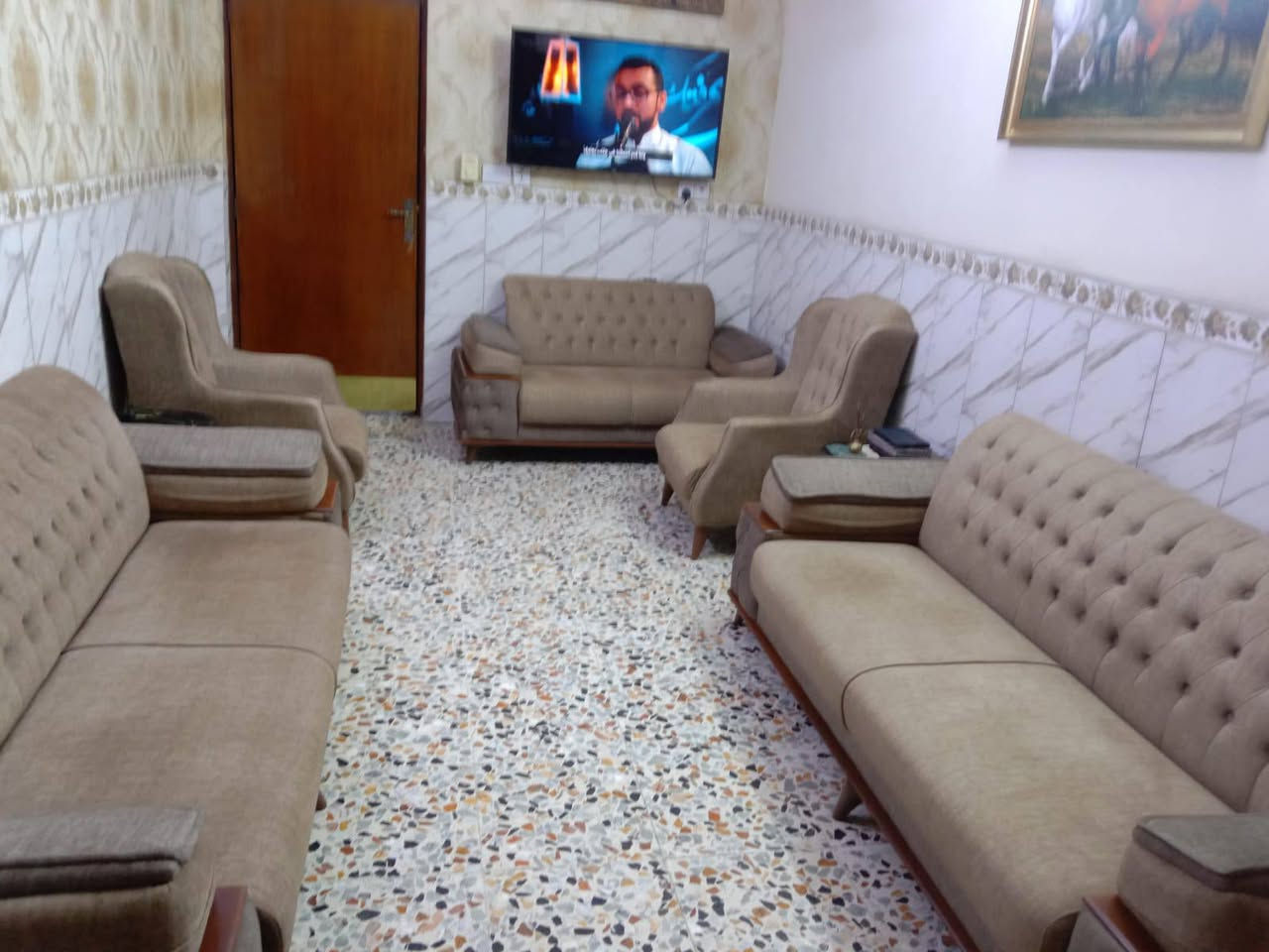 السلام عليكم غراض مستعمل للبيع إلى اريد خلي يراسلني على هذا الرقم  *********** مكان شعب حي اور
