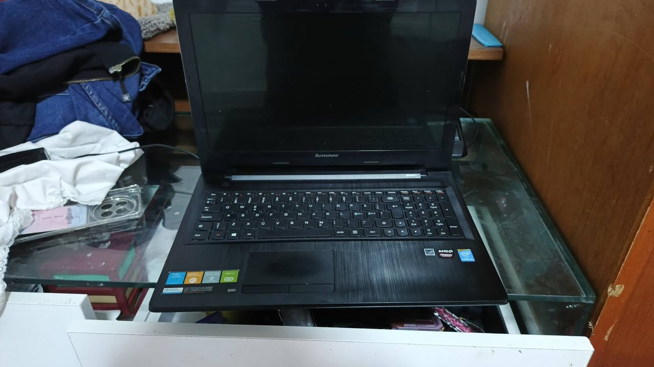 ‏لابتوب lenovo
معالج core i5

جيل الرابع

رامات 8كيكا

هارد 128ssd

كارت شاشة خارجي AMD 8500redeon

شاشة 15

سعره ١٤٠الف

تواصل ***********واتساب
