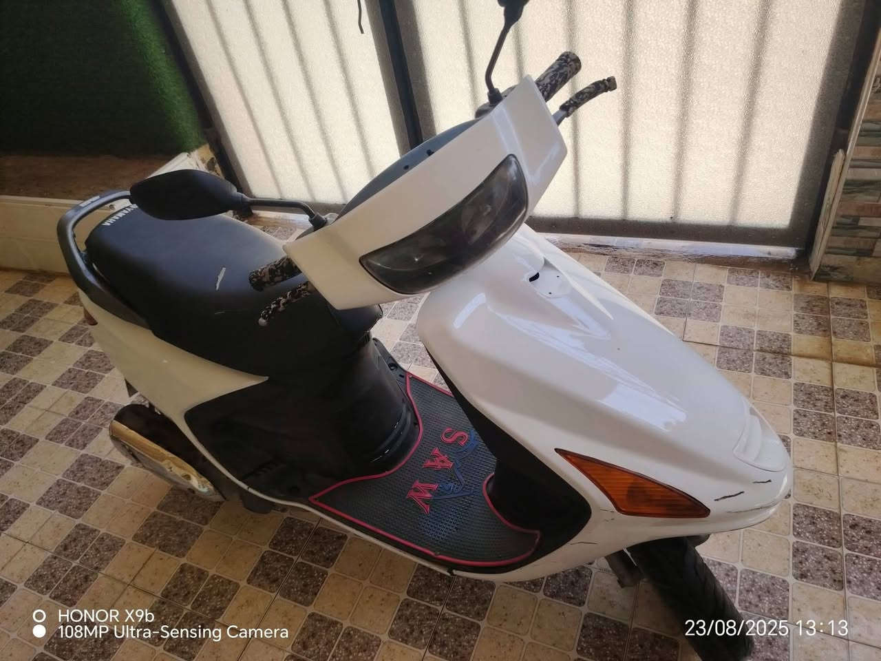 السلام عليكم دراجة فراشه للبيع شغاله برغي ماناقصها كلها شغاله محركها مامفتوح سعرها 600 العنوان سماوه قضاء الخضر (مكلف بالنشر )الاتصال على الرقم ***********
