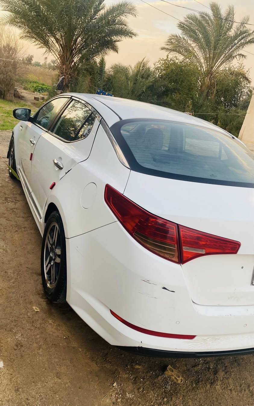 السلام عليكم 
للبيع كيا اوبتما موديل 2011 كوري محرك 2000دوش سيارة رقم أربيل تريد تحويل تريد وكاله كردي موجود
سيارة صبغ عام بس تحويل ما اعرف شبيها ضرر من اشتريت كال بس صبغ بعد اني ما اعرف السعر 80 سيارة مال جناي بيع مستعجل اتصل ***********
