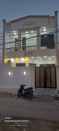 دار طابقين للبيع في القريه النفطية مجمع النخيل  بناء طابوق درجه اولى  ...