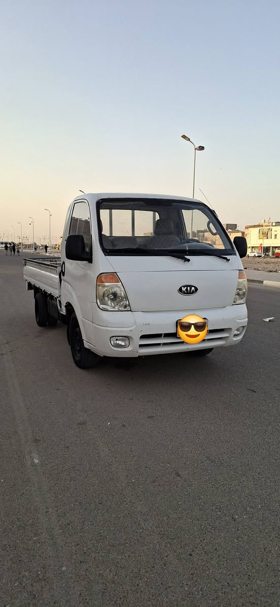 سلام عليكم كيه بنكو للبيع رقم البصره مشروع وطني تحويل مباشر مكينه وكيري جديدي 2700 حداديه جديده طخم تاير كهربائيات شغاله كله شاصي مكفوله رقم شاصي واضح المكان البصره السعر 68 رقم الهاتف ***********
