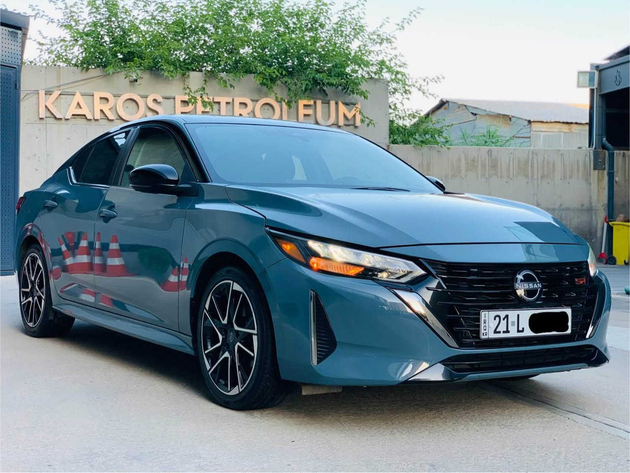 Nissan sentra SR 
سینترا ٢٠٢٤ چیمەنتۆی بیلاد سەقف رەش. تازە رەقەم کراوەو سەنەوی بەناوی خۆمەوەیە. 
تەنها ٤ هەزار رۆشتوە.
سەیارەکە پیش و دوای کەپسە ٢ پارچەو پەلەیەکی بچوک بۆیاخە. 

مواسەفات:،
کشن هیتەر، شەغال، راداری پیش و دوا ، راداری ئاوینە و خەتی جادە رادار ٣٦٠، لایت لید، شاشە گەورە، دەرگاو سنوق بەسمە، تایەو ویل گۆراو ١٨ ئینج.

ژمارە شاصی 
3N1AB8DV4RY355777

*********** السليمانية, العراق
