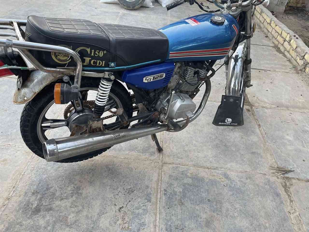 البيع سيفان موديل 2020المكان الدوانيه قضاء السدير السعر440وبيها مجال الرقم ‭٠٧٨٤ ٢٨٩ ٣٣٢٥‬
