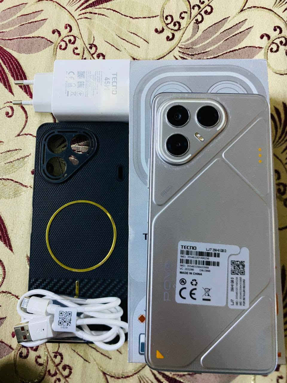 ‏تكنو TECNO POVA 7 5G
‏ذاكرة 256+رام 16
‏شاشة 144هيرتز 
‏بوبجي 90فريم 
‏بطارية 6000ملي امبير 
‏شحن سريع 🔋⚡ 45واط 
‏ملاحقاته كامله شاحنه وكرتون 
‏مستخدم شي قليل تغريبان شهر 
‏نضافت الجهاز 98بل 100
‏للمروس اب ايفون او بيع 
‏السعر 330 وبي مجال شي قليل 
‏
‏


**إذا كنت صاحب هذا الإعلان وتريد حذفه لأي سبب، رجاءا أرسل رسالة إلى الدعم الفني**