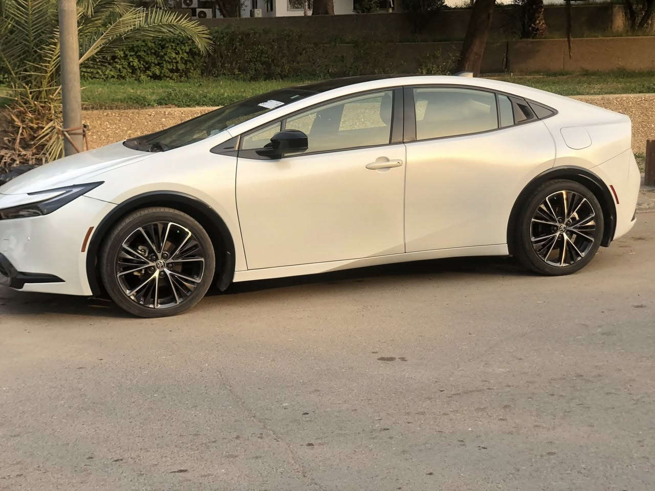 السلام عليكم تيوتا بريوس ٢٠٢٤ فول بدون ايرباك صور الحادث مرفقه السياره باسمي السعر ١٩٠$ 
الاتصال ***********
