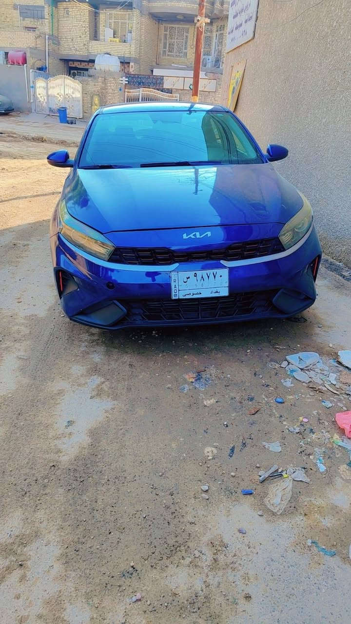 السلام عليكم كيا فورتي موديل 2022
رقم بغداد معوقين المعوق بنيه زغيره 
وارد امريكي خلفي ومضروبه عندي بل عراق بل بجم موجوده صورة الضربه ومصلحه كير ومحرك وتبريد والكهربائيات خير من الله واي استفسار اني حاضر  السعر 120 وبيه مجال  العنوان بغداد ***********
