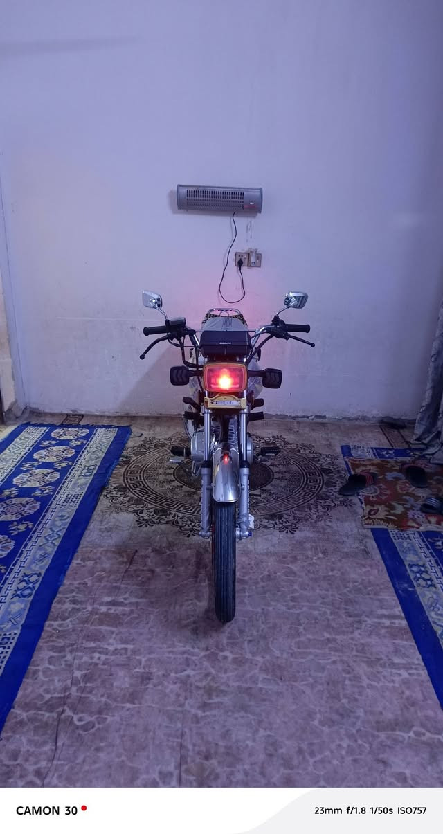 للبيع اربعه كير 25دراجه جديده ماصارله هواي من طالعه من لمعرض
مامفتوح برغي بيه شلعه ومعدل ونعومه كهربائيات كله شغاله دسك امامي دشبول الكتروني اوراق سكنر مكان كربلاء كنطرت السلام سعره 625قفل وامانه ماخذينه من لمعرض ب 900 مو شراي لا تعبني ***********
