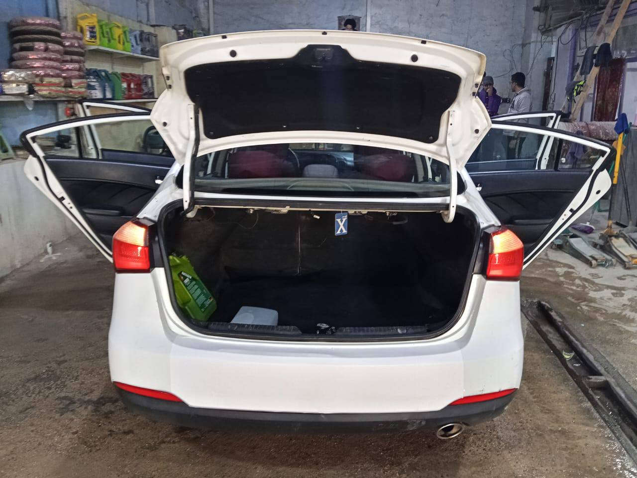 سلام عليكم سيراتو لا بيع ربعطعش خليجي سعر ميه وخمسطعش وبيها مجال كربلاء ايم ملعب ابيع واذا كو حمل راوسها ***********
