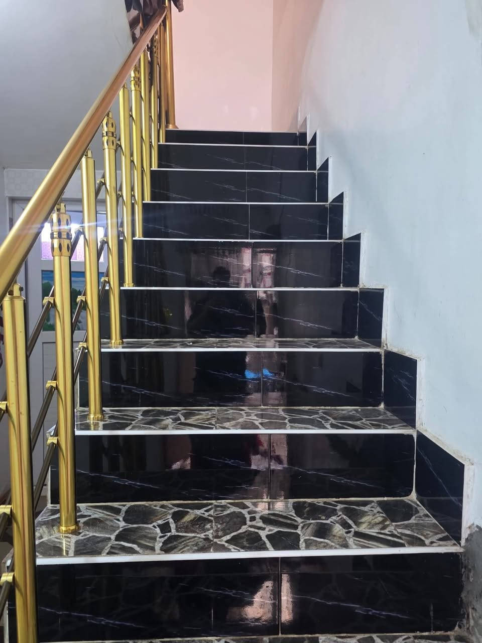 السلام عليكم
🏠بيت. طابقين للبيع
طابو صرف تحويل مباشر 

الموقع / الرمادي / التأميم حي الاكراد

 المسساحة 200متر 

الواجهه10 متر 

 السعر الاتصال علئ الهاتف /***********
