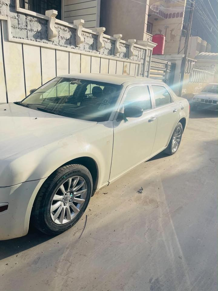 ابوما ٢٠١٠ كصت جنطه متومه شمالي مكانه بغداد  السعر 35 سياره كير ومكينه جدد

***********
