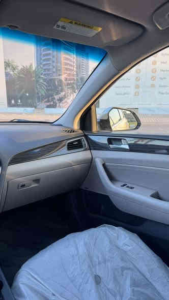 السلام عليكم 
سوناتا 2015 Limited

للبيع سوناتا 2015 امريكي مكينة 2400gdi فووول مواصفات للأخير 

مواصفات:
بانوراما
بصمة تشغيل 
بصمة ابواب
خزن ميموري
رادار 
نقط عمياء
سستم سماعات 
اشاير بالمري 
مري قلاب عند البگ
لايت زنون
كشن جلد 
كشن كهرباء 
كشن تدفئة تبريد
تبريد قطعتين 
تدفئة بالستيرن
كرور مثبت سرعة
بردات بيبان بلاديه
شاشه كار بلي 
نظام التوقف عند الرجوع
3 انظمة قيادة ، نورمال ، ايكو ، سبورت 
تحكم ستيرن جهتين
دواخل جلد وصاج بلاديه
 
حادثها بنيد مصبوغ وجاملغات مبدلات يعني 3 قطع وبيها بارد بجاملغ الورا 

السيارة باسمي تحويل مباشر
 
السعر 145$ وبيها مجال 

رقمي ***********
