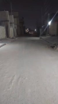 بيت للبيع مساحته  100متر بحي الكوفه ستفسار على الرقم 07711332328