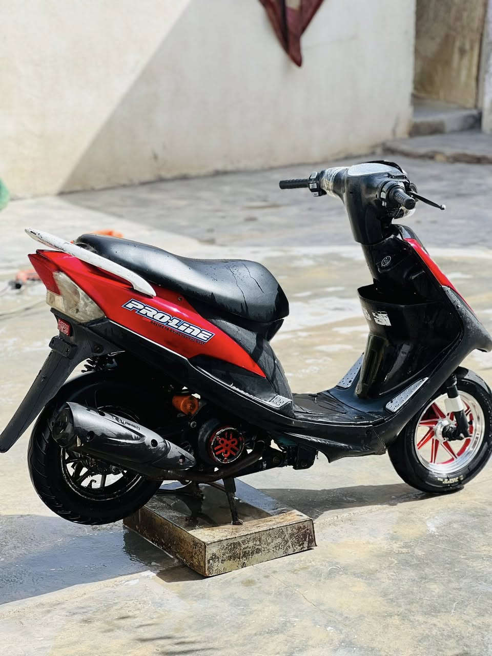 سلام عليكم دراجه ماكس عدله مكفواله كفاله عامه الكفرات كله ختم واحد الدراجه حلوه حيل ما مفتوحه الدراجه نعومه وشلعه ومعدل خير من الله السعر 650 وبيه مجال قليل العنوان البصره الزبير ***********
