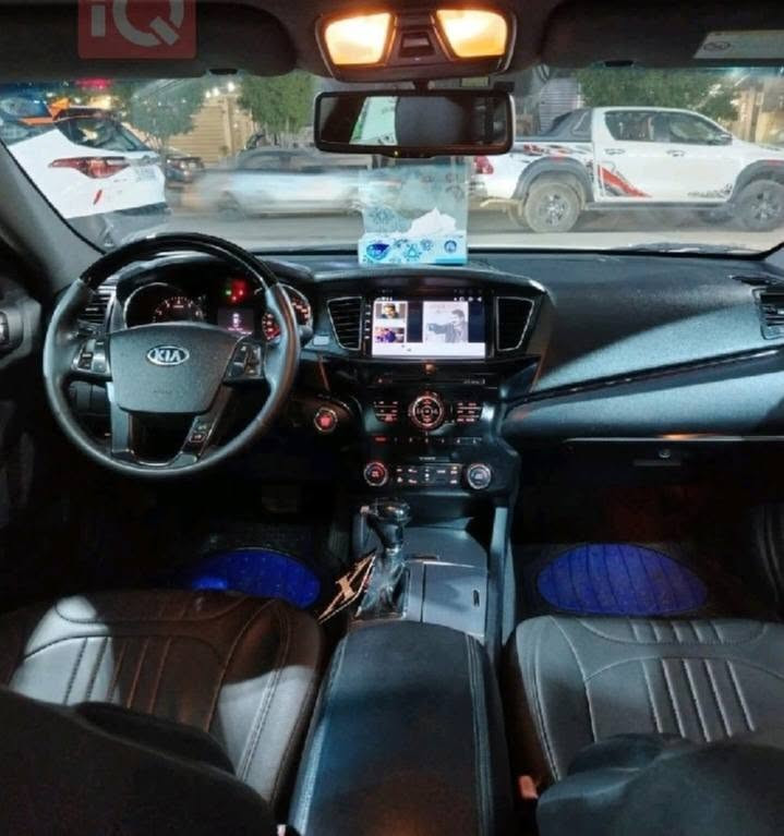 *********** كيا كادينزا
السعر 95
 موديل  2011 مواصفات
صبغ عام
بنرامه
بصمة تشغيل 
بصمة باب 
نظام ترحيب عند اقتراب 
فوول تحكم ستيرن أو مثبت سرعه 
شاشه كبير
 خزن  هارد ميموري
 لد امامي خلفي بلادي 
درايف مود وضعيات قياده سبورت أو عتيادي أو ايكو 
مري شفط
ستيرن كهرباء 
كشنات كهرباء
كشنات تدفئه تبريد‌‎ سماعات ام بي فاير دمام خلفي بلادي
كامره 
حساسات خلفيه 
دوسات ليزريه علامة كادينزا بلاديه 
برده خلفيه ويا الكير 
داخل لون اسود مميز vip
لدات بالبطاين 
اشاير بالمري
تبريد قطعتين 
 زراكات شغاله 
وبعد بيها هواي موصفات 
سياره كلش جديده جاهزه ما متعوبه محرك كير تبريد حداديه كله جاهزه مال جناي سياره نظيفه 6 سلندر رقم بغداد جديدالعنوان بغداد السيديه
