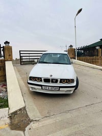 بي ام دبليو ٥٢٥ • E34 • جير توماتيك