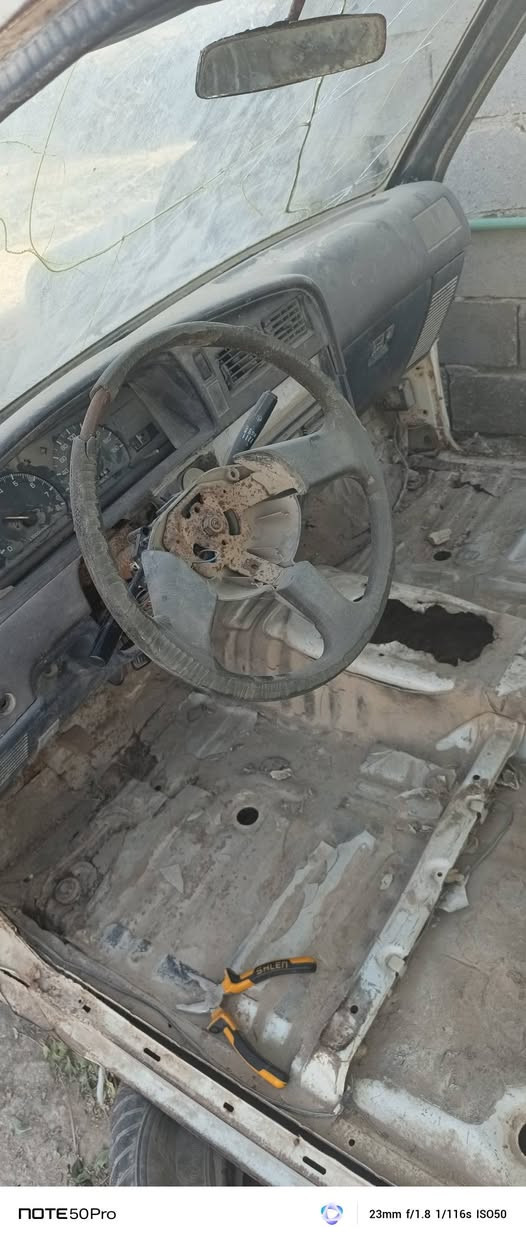 سلام عليكم قماره للبيع 90 قماره هيه وجاماقات وبنيد موجودات 750 وبيها مجال  ***********
