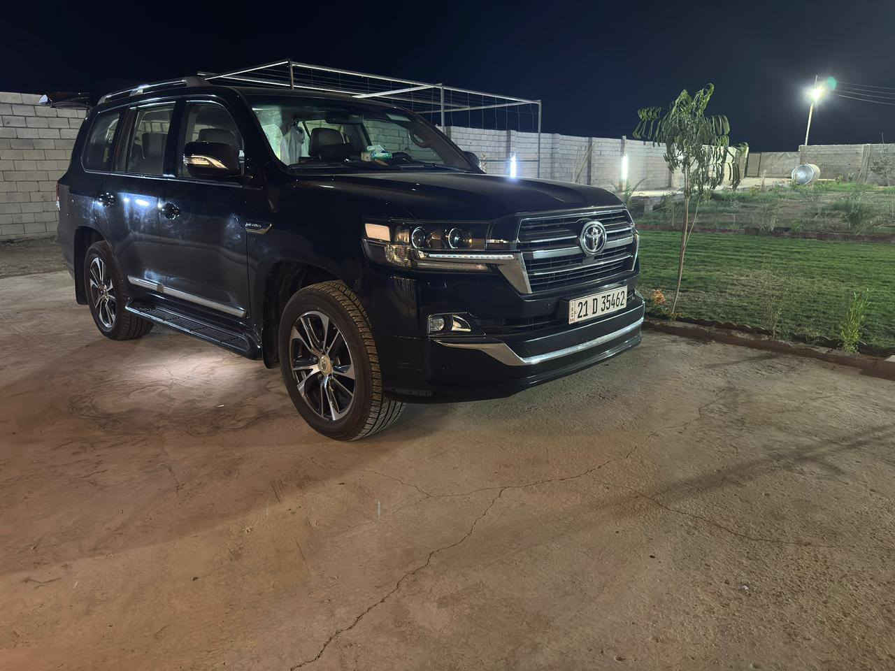 لاندكروز 2020
GXR بحريني
٦ سلندر
ماشية ١٠٠ 
مكفولة من الصبغ والحار
السعر ٦٠ الف دولار وبيع مجال 
الاتصال ع الرقم ***********
