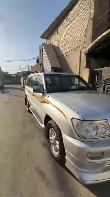 السلام عليكم
لاندكروز 2007 اصل خليجي
كصة قمارة  مابينه مكصوصه ابدا تصليح 1/1
نصبه سيارة وخارج وداخل واضح يمكم ب فيديو مع ذكر كل التفاصيل 
دوشمة غرفه كامله جديدة 
رقم بغداد انكليزي بأسمي
محرك تجفيت جديد 
٣ قطع تبريد
٧ راكب 
تبريد ثلج ويه سويج 
تخم تاير جديد 
منضومة غاز 
مابيه نقص سيارة جاهزه 
السعر 125$
***********
