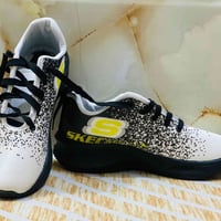 قطعة • ملابس • توصيل مجاني