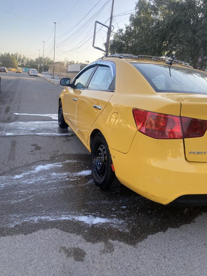 سلام عليكم سياره فورتي للبيع مديل 2010 سياره خير من الله ما بيه اي نقص سياره كندي بيه جاملغ خلفي بس يم ل بازين سعر *********** مكان ديالى خان بني سعد
