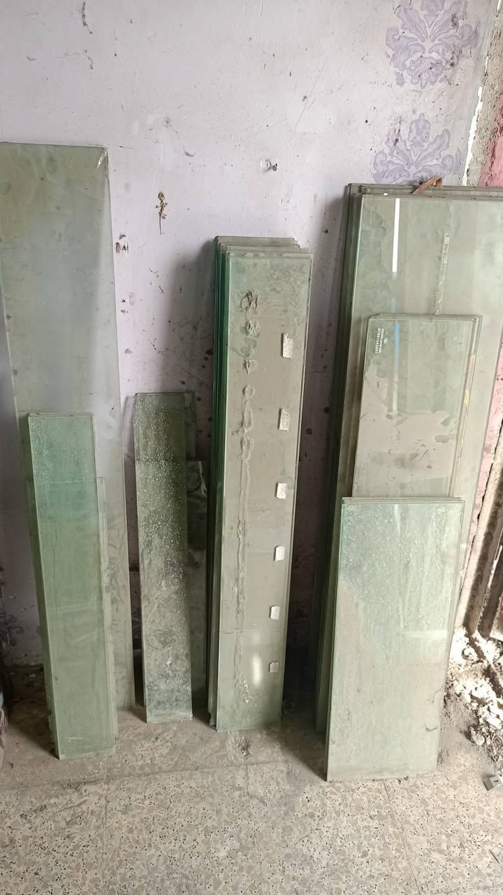 السلام عليكم
رف زجاج حراري عدد 10 قياس 120
رف زجاج حراري عدد 4 قياس 100
زجاج قياس 10 في 110 عدد17
زجاج قياس 20 في 50 عدد 4 
للبيع شلعة وحدة 
حط سعر بالي يرضى الله واخذ 
موقع بغداد الشعلة
***********
