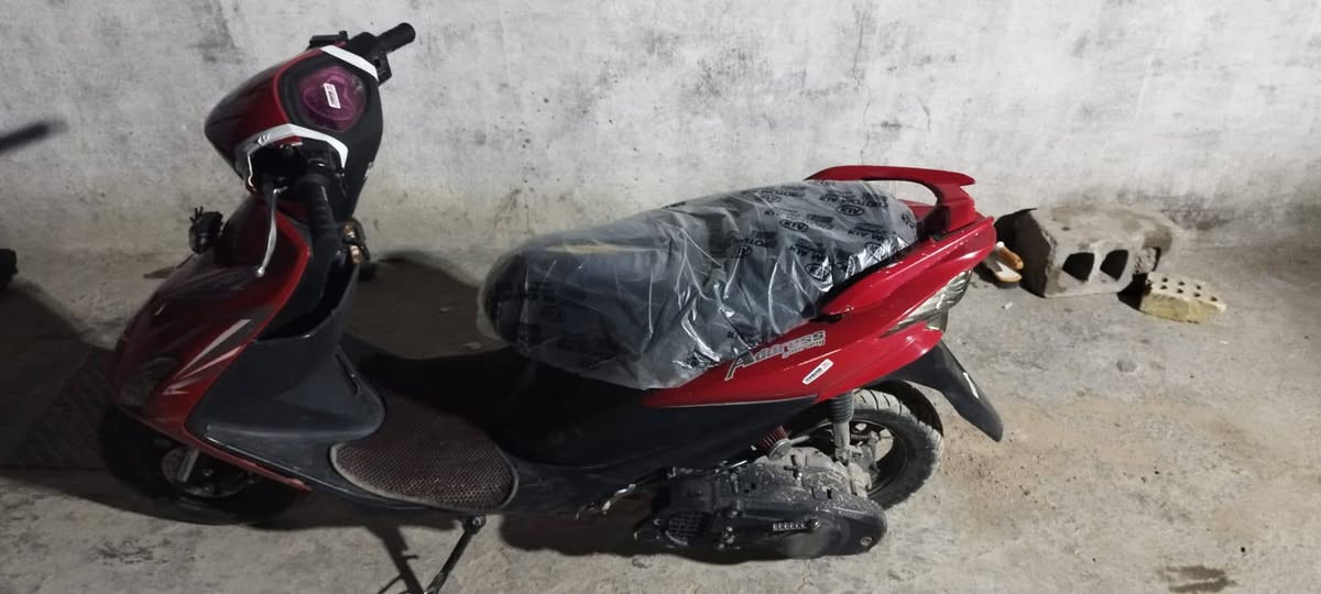 سلام عليكم درجة ادرس 140درجه  شعله ومعدل  سلف شغال كلها كامله اورق كامله  درجة حلوه  السعر 300وبيها مجال مكاني بغداد المشتل الاستفار ***********وتساب
