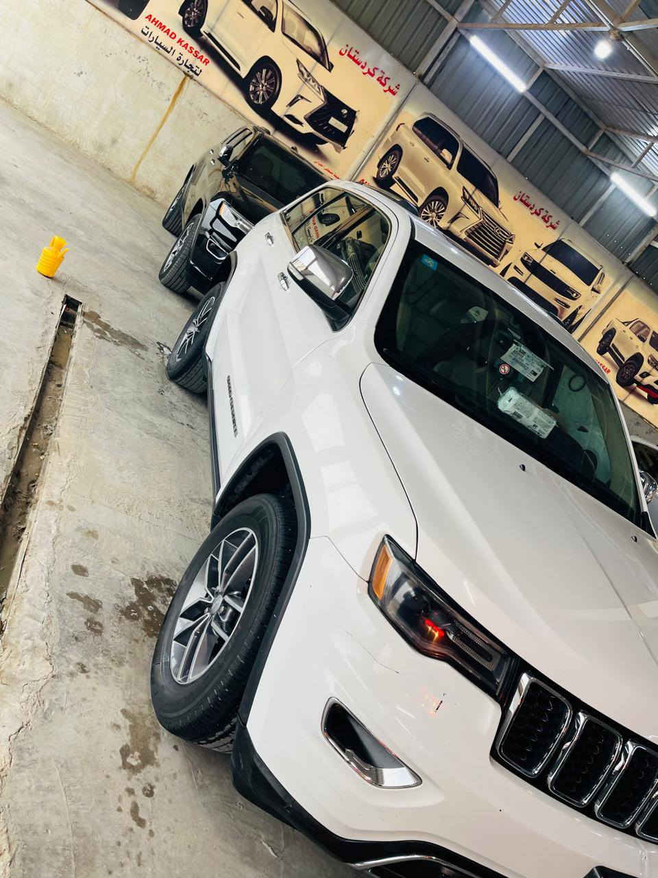 جيب شيروكي 2018 أمريكي كلين من امريكه بيهه جاملغ أمامي مبدل بل العراق فقط فول مواصفات سعر 235 ورقه وبيهه مجال قليل مراوس او نقد *********** رمادي تاميم الرمادي, الأنبار
