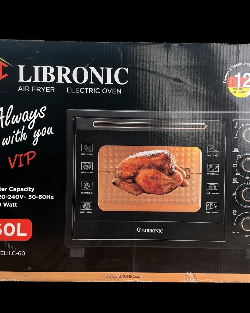 فرن كهربائي ليبرونيك وقلاية هوائية مدمجة سعة 60 لتر 

الاستخدامات

تحمير الدجاج الكامل باستخدام نظام الشواية الدوّارة (Rotisserie)

القلي الهوائي بدون أو بقليل من الزيت (بطاطس، ناغتس، أجنحة)

الخَبز (كيك، بيتزا، معجنات، خبز)

الشوي والتحمير العلوي والسفلي

إعادة التسخين والحفاظ على حرارة الطعام

تخمير العجين واللبن (Fermentation)

تجفيف بعض الأطعمة (Dehydrate) حسب إعدادات الجهاز

المميزات

سعة كبيرة 60 لتر مناسبة للعوائل والاستخدام اليومي

قوة 2400 واط لأداء تسخين سريع ومتوازن

قلاية هوائية مدمجة (Air Fryer) مع مروحة عالية السرعة لطهي مقرمش

شواية دوّارة Rotisserie لتحمير الدجاج بشكل متساوٍ

تحكم بدرجة الحرارة من 100 إلى 250° مئوية

مؤقت تشغيل حتى 60 دقيقة مع خاصية الاستمرار (Stay On)

5 عناصر تسخين من الستانلس ستيل لتوزيع حرارة فعّال

مفتاحي تحكم منفصلين لاختيار وظائف الطهي المختلفة

باب زجاج مزدوج مقاوم للحرارة (Tempered Glass)

مروحة داخلية لتوزيع الهواء الساخن بشكل متساوٍ

تصميم داخلي منقوش يساعد على توزيع الحرارة

إنارة داخلية لمتابعة الطهي

هيكل متين ومقابض تحكم واضحة وسهلة الاستخدام

محتويات الصندوق

فرن كهربائي LIBRONIC سعة 60 لتر

صينيتا خبز (2 × Bake Tray)

شبك شواء (Grill Rack)

سلة قلاية هوائية (Air Fryer Basket)

سيخ شواية دوّار (Rotisserie Set)

مقبض سيخ الشواية

دليل استخدام وتعليمات

الملاحظات

يعمل على كهرباء AC 220–240V  50–60Hz

أبعاد الغلاف: 47  51  63 سم

أبعاد الجهاز: 42  41 57 سم

ابعاد صينية المنتج: 4034 سم

ضمان لمدة سنة من تاريخ الشراء

يحتوي على ثلاث هيترات بالاعلى و اثنين هيتر بالاسفل

 التصميم والتقنية المانية

يُنصح بترك مسافة تهوية حول الجهاز أثناء التشغيل

مناسب للاستخدام المنزلي فقط

للحجز والاستفسار مراسلة الصفحه 🫥


**إذا كنت صاحب هذا الإعلان وتريد حذفه لأي سبب، رجاءا أرسل رسالة إلى الدعم الفني**