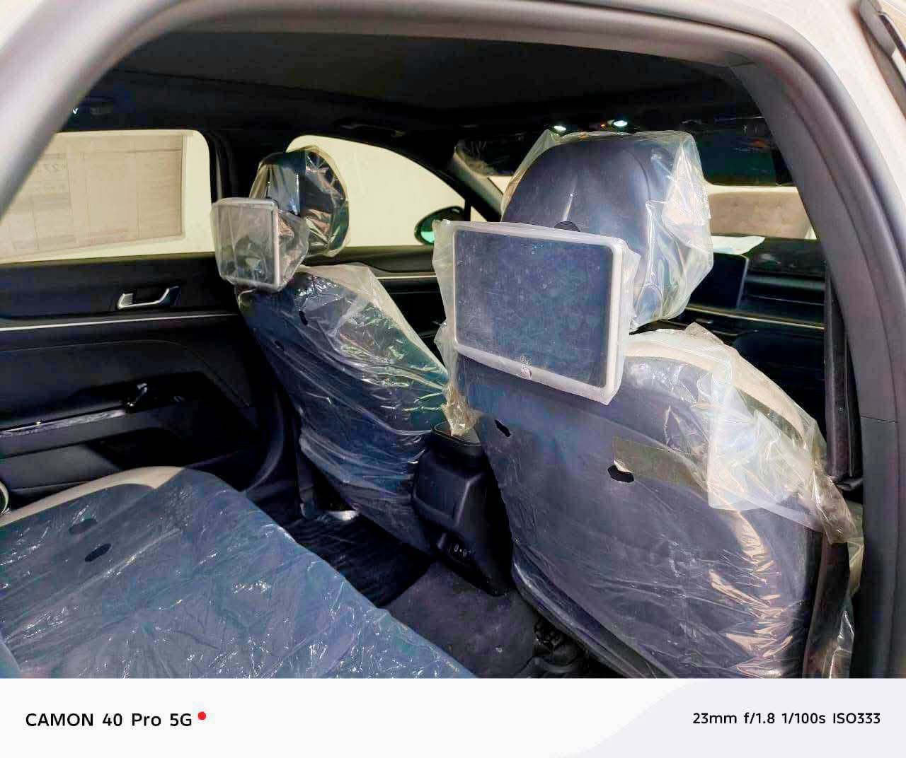 كيا K5 موديل 2025
شاشة كبيرة 10.25 إنج ويا ملاحة و Kia Connect
• يدعم Apple CarPlay & Android Auto (سلكي ولاسلكي)
• شحن موبايل لاسلكي
• مقاعد رياضية GT-Line جلد / SynTex
• مقاعد قدّام كهرباء ويا ذاكرة للسائق
• مكيف ديجيتال أوتوماتيك مزدوج
• قيادة شبه ذاتية (رادار + تثبيت مسار)
• هاند بريك إلكتروني
• بصمة تشغيل
• تشغيل عن بُعد
• نظام قيادة Sport / Eco / Normal
• كاميرا 360 درجة

⸻

 معلومات إضافية

• ضرر: صندوق خلفي
• الرقم: بغداد
• الممشى: 12 ألف 
• ⁠داخله شهداء سعر ٢١ رقم ***********
