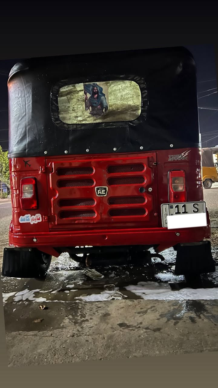 السلام عليكم تكتك موديل 19 شهر ال 5مضلع رقم وسنويه تحويل ثاني يوم معمره فقط دوس والباقي كفاله الشراي يتصل ***********
