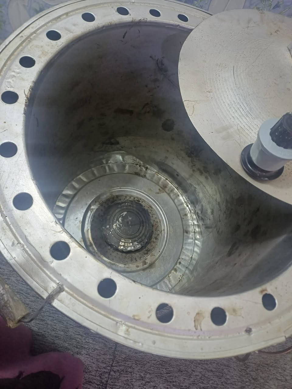 سلام عليكم تنور جديد استخدام قليل سعره ٦٠
ثلاجه صغيره ماطور امريكي امانه الله تجميد فول عيبهه بس الباب شويه ب٤٠ وبيهه مجال 
مكاني الاكرمين


**إذا كنت صاحب هذا الإعلان وتريد حذفه لأي سبب، رجاءا أرسل رسالة إلى الدعم الفني**