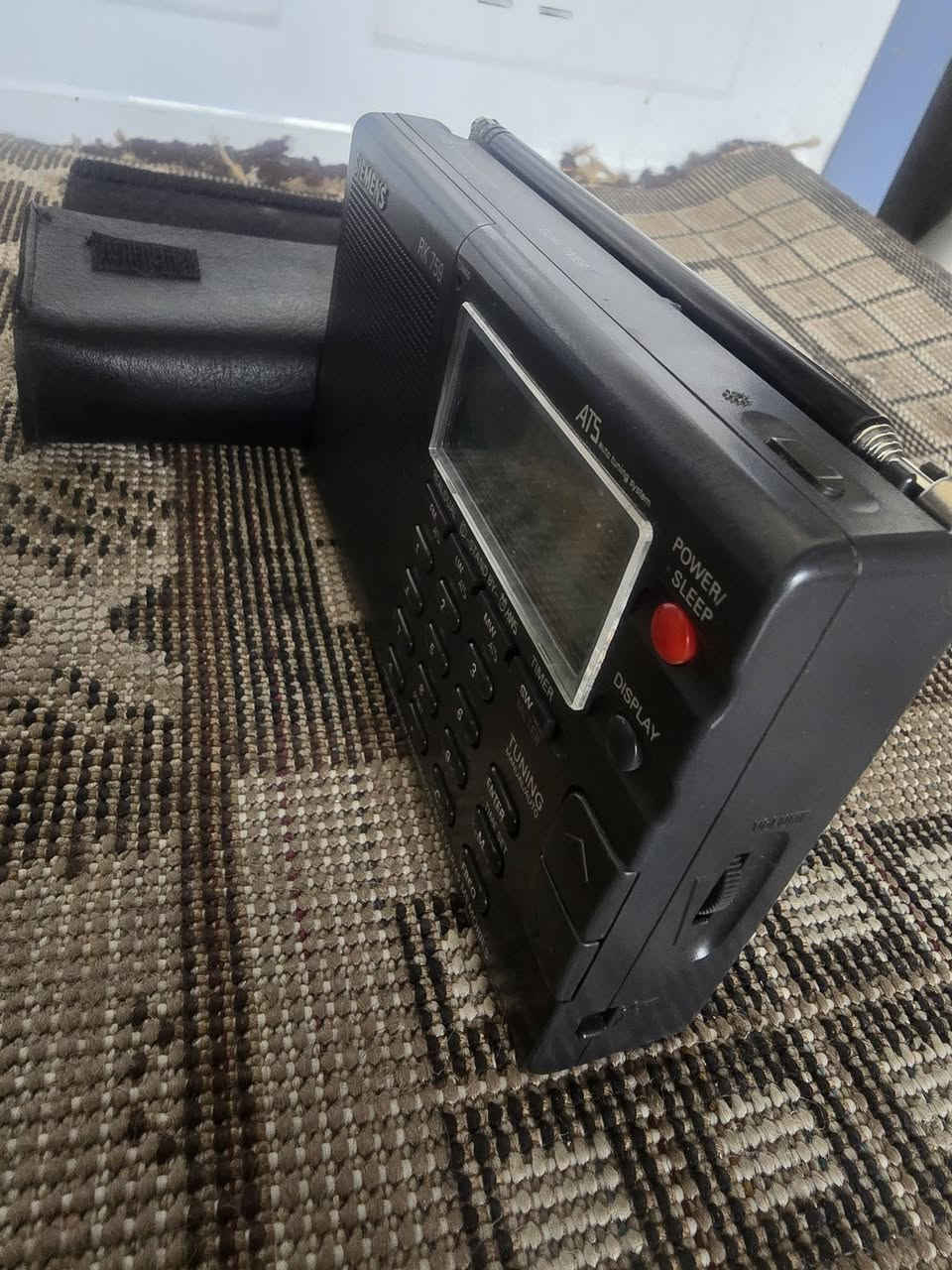 سيمنز الماني ٧ موجات لك سعر ١٠٠ الفFM

LW

87.5-108 ميجاهرتز

153-513

كيلوهرتز

MW

60 مترًا

9 كيلوهرتز

522-1710 كيلوهرتز

75 مترًا

10 كيلوهرتز

520-1710

كيلوهرتز

49 مترًا

1715-29995 ميجاهرتز

31 مترًا

شركة سيمنز للأجهزة الكهربائية المحدودة

رقم التسجيل: RK 759 G6 K

بطارية الراديو: (UM-3) 4.5 فولت، 3 × 1.5 فولت

F-NR:

الرمز

SW

العداد

120 مترًا

ميجاهرتز

العداد

ميجاهرتز

2300-2495

25 مترًا  11.650-12.050

90 مترًا

3.200-3.400

21 مترًا

13.600-13.800

3.900-4.000

19 مترًا

15.100-15.600

4.750-5.060

16 مترًا

17.550-17.900

5.950-6.200

13 مترًا

21.450-21.850

41 مترًا

7.100-7.300

11 مترًا

25.670-26.100

جنوب غرب

9.500-9.900

يو إم إيه

(بطارية قلوية)

بطارية


**إذا كنت صاحب هذا الإعلان وتريد حذفه لأي سبب، رجاءا أرسل رسالة إلى الدعم الفني**