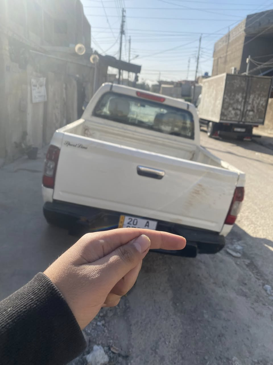 ‏سلام عليكم شوفرليت لاف 2005 كير ومحرك بطة اثنين ونص أوتوماتيك سنوية وأرقام جدد هزة جديدة سعر 70 ورقة وبيها مجال عنوان بغداد الدوره ***********
