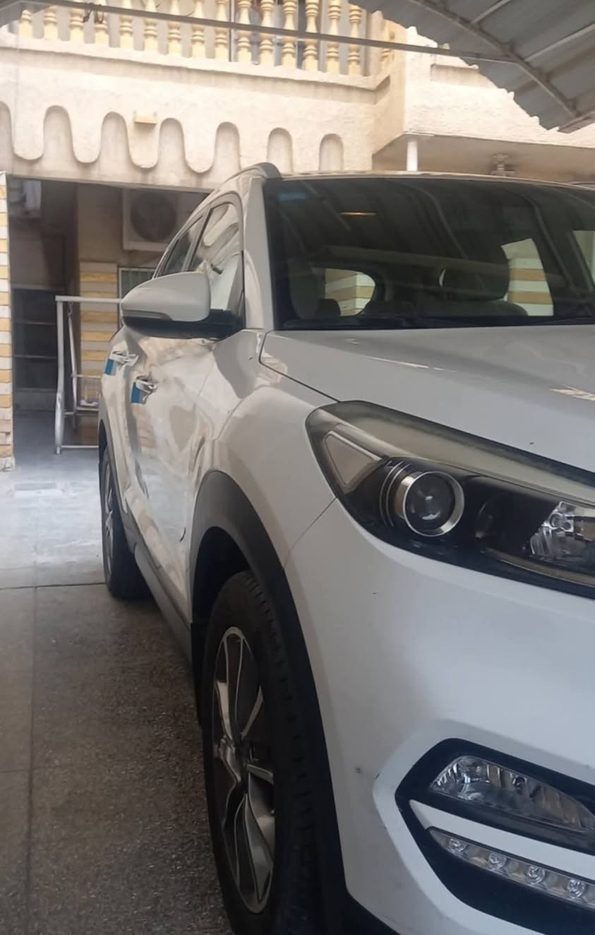 السلام عليكم....
توكسان خليجية شركة القاصد موديل 2018 مكفولة رقم بغداد الدولي ماشية 95 وين مايعجبك افحص مكفولة من الحادث والصبغ والتبديل موصفات معروفة ماكو داعي اشرح محرك مفتوح والسيارة علي ايدي السعر175 وبيه مجال خابر وتدلل *********** والف عافيه للياخذه 
اخوان كلشي اكو بالسوك سيارتي جديدة إلي مايعجبة يعبر المنشور
