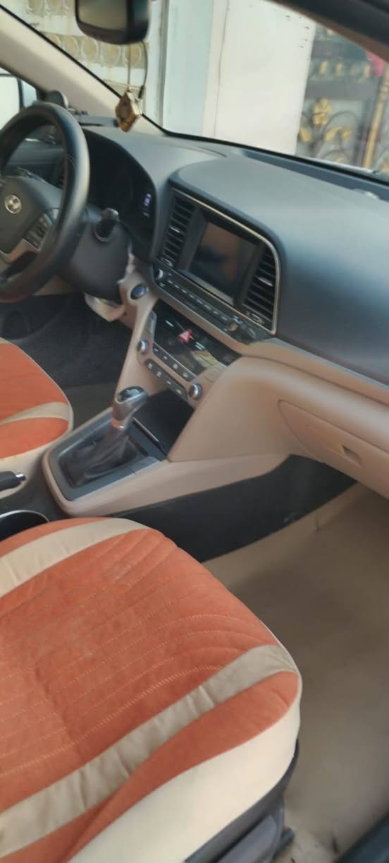 النترا 2018وارد امريكي بيها ٣قطع صبغ السيارة بصمة فتحة كشنات تدفئة اشارة عمياء شاشة بلاد كامرة دوارة داخل بيجي نضام الايكو والسبورت الاتصال ***********
