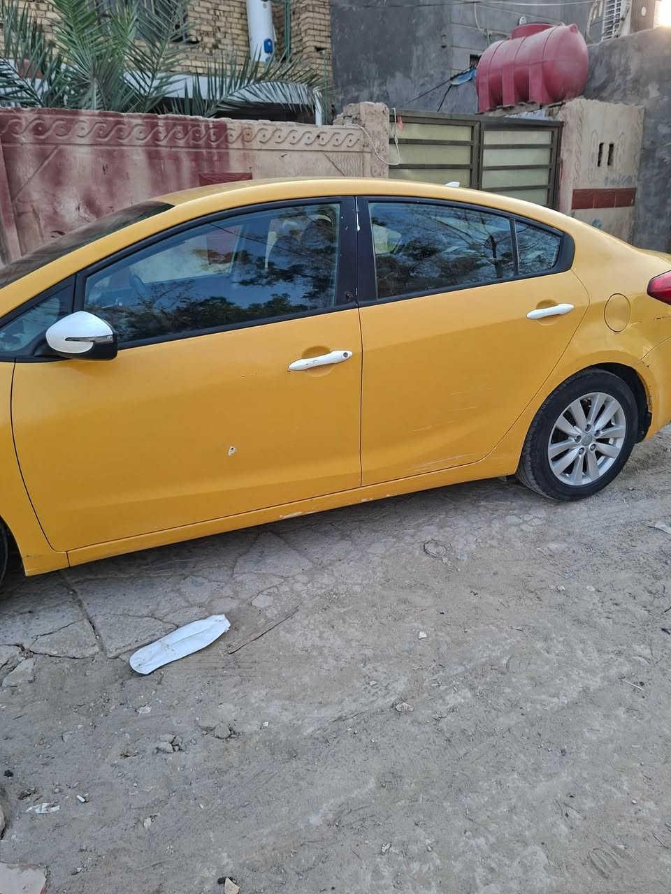 فرتي 2015 امريكي بيها جاملغ وشويه من البنيد رقم بغداد استفسار *********** ديوانيه
