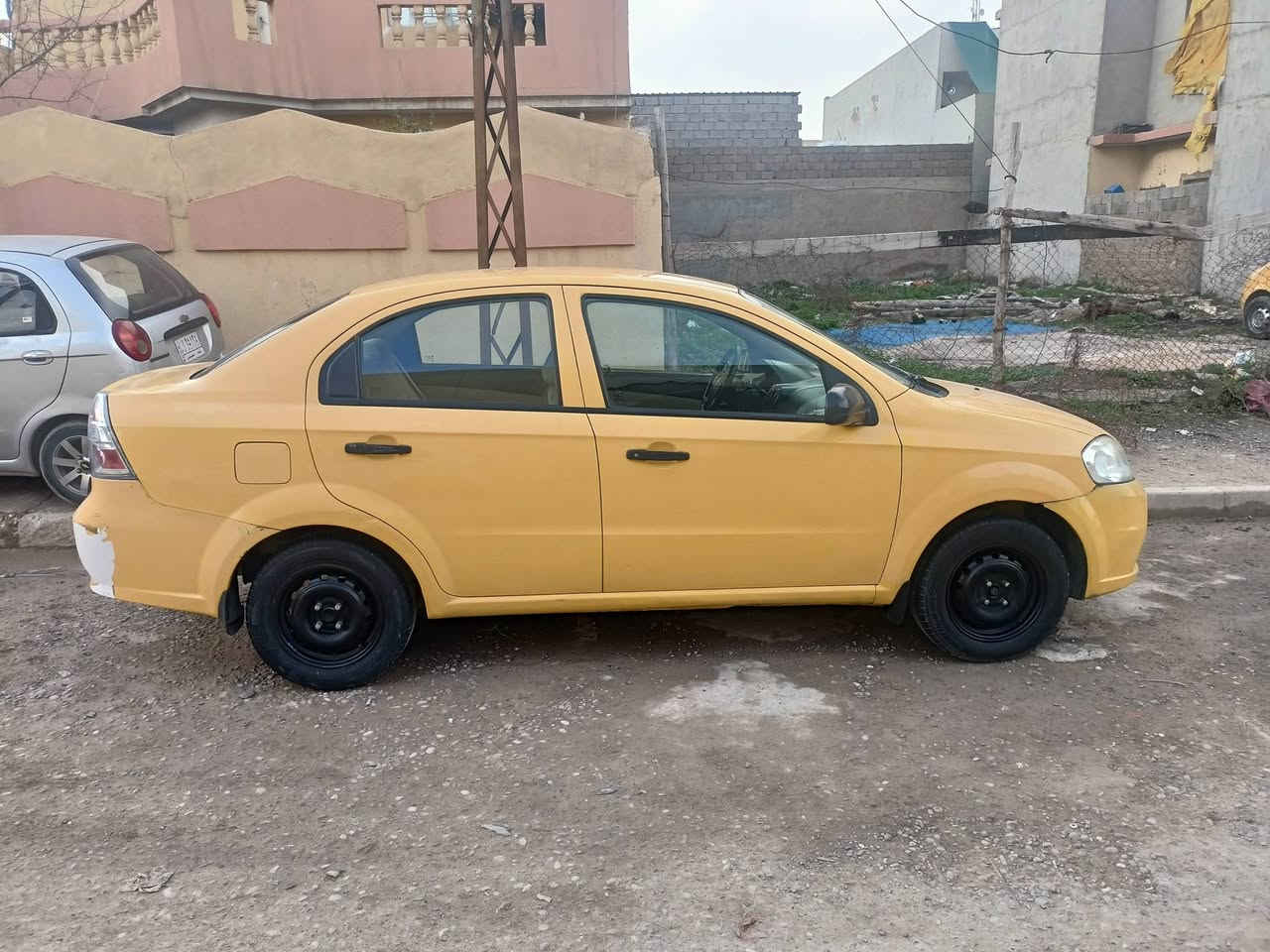 السلام عليكم...
سيارة اڤيو للبيع كوري مديل 2011 

محرك استرة بدون ضرر بدون صبغ 

السنوية الى 2029 

الرقم جديد انكليزي 

صدر امامي خلفي جديد 

باسمي شرط التحويل 

السعر 64 وبي مجال شي قليل

للتواصل 
***********
***********
