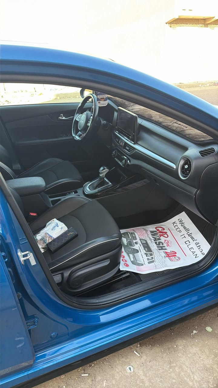 فورتي 23 للبيع السياره فول جيتي لاين محرك 2000الحادث مالتها مرفوق ايرباكات سليمه ماشيه 78 كيلو. مكاني بغداد الشعب السعر 150 
***********
