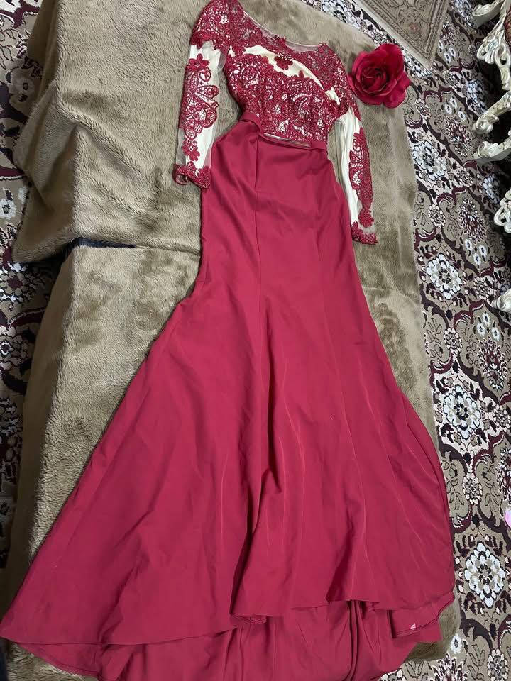 فستاًن مبطن مقاس ٤٠/٤٢ جديد لبسه وحده والو شاحط طويل للبيع ١٣ دينار شامل توصيل لاي مكان


**إذا كنت صاحب هذا الإعلان وتريد حذفه لأي سبب، رجاءا أرسل رسالة إلى الدعم الفني**