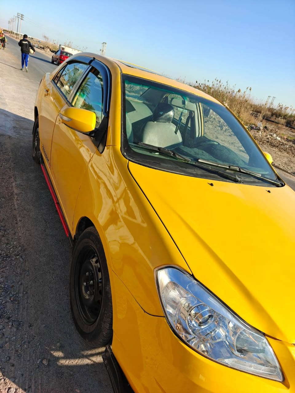 سلام عليكم
بي واي دي جي 3 موديل 2013 للبيع 
صبغ عام وتعمير عام تخم تاير جديد مكينة وكيل وتبريد شغال خير من الله السعر 47 وبيها مجال 
***********
