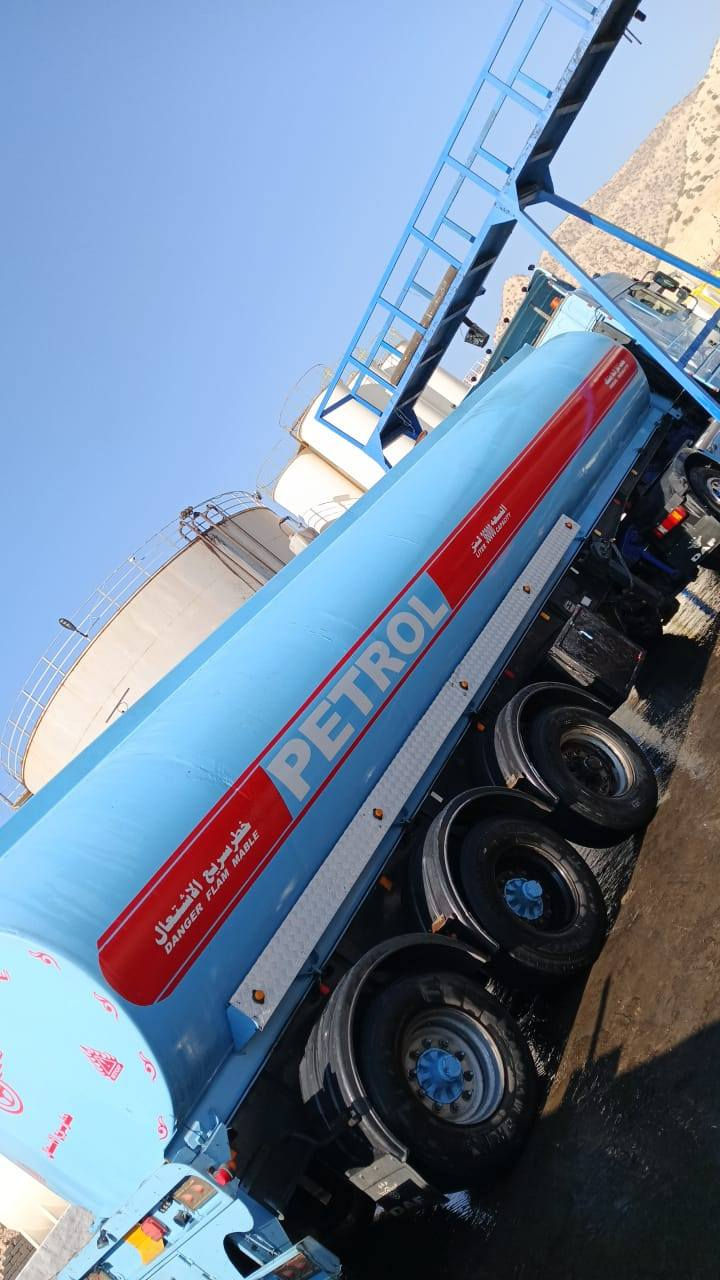 سلامعليكوم تانكي تك تاير لبيع   كميه 38000 تخم تاير جديد رقم سنويه موحد  سعر 50. ورقه و بي مجال ***********
