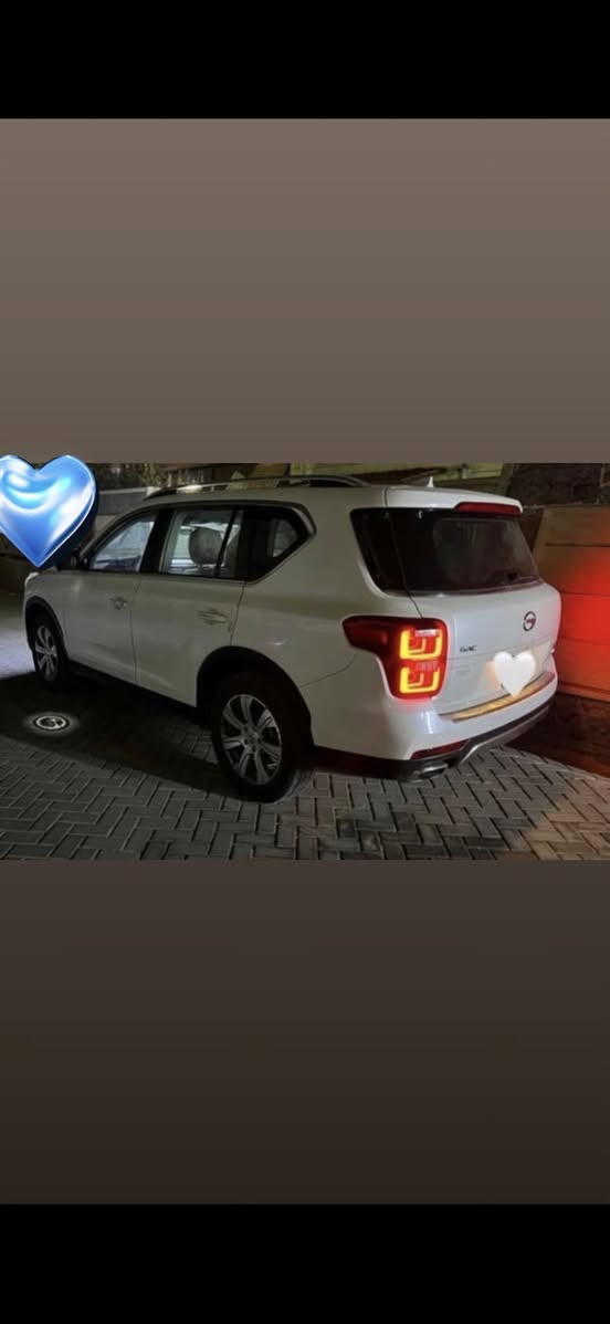 للبيع او مراوس حسب القناعة جي اي سي محرك 2000 توربو موديل 2020 ماشية 120 الف مكفوله ماعدا طخة صغيرة جداً بالصندوك عله كد 3 اصابع بالباب مال جنطة وعليها ادامة كاملة جاهزة من كلشي  
استفسار ***********
