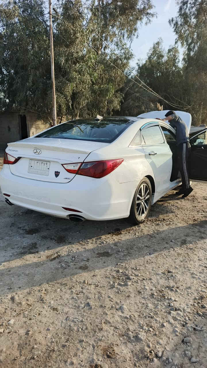 سوناتا واردامريكي 2012تيربوفول مواصفات محرك كيرجيدجدآ صبغ مبين بلسونار والفديوات مكلف بلنشر لاحديجي خاص ولشراي يدلل***********/***********مكان السياره واسط الصويره السعر86وبيها مجال
