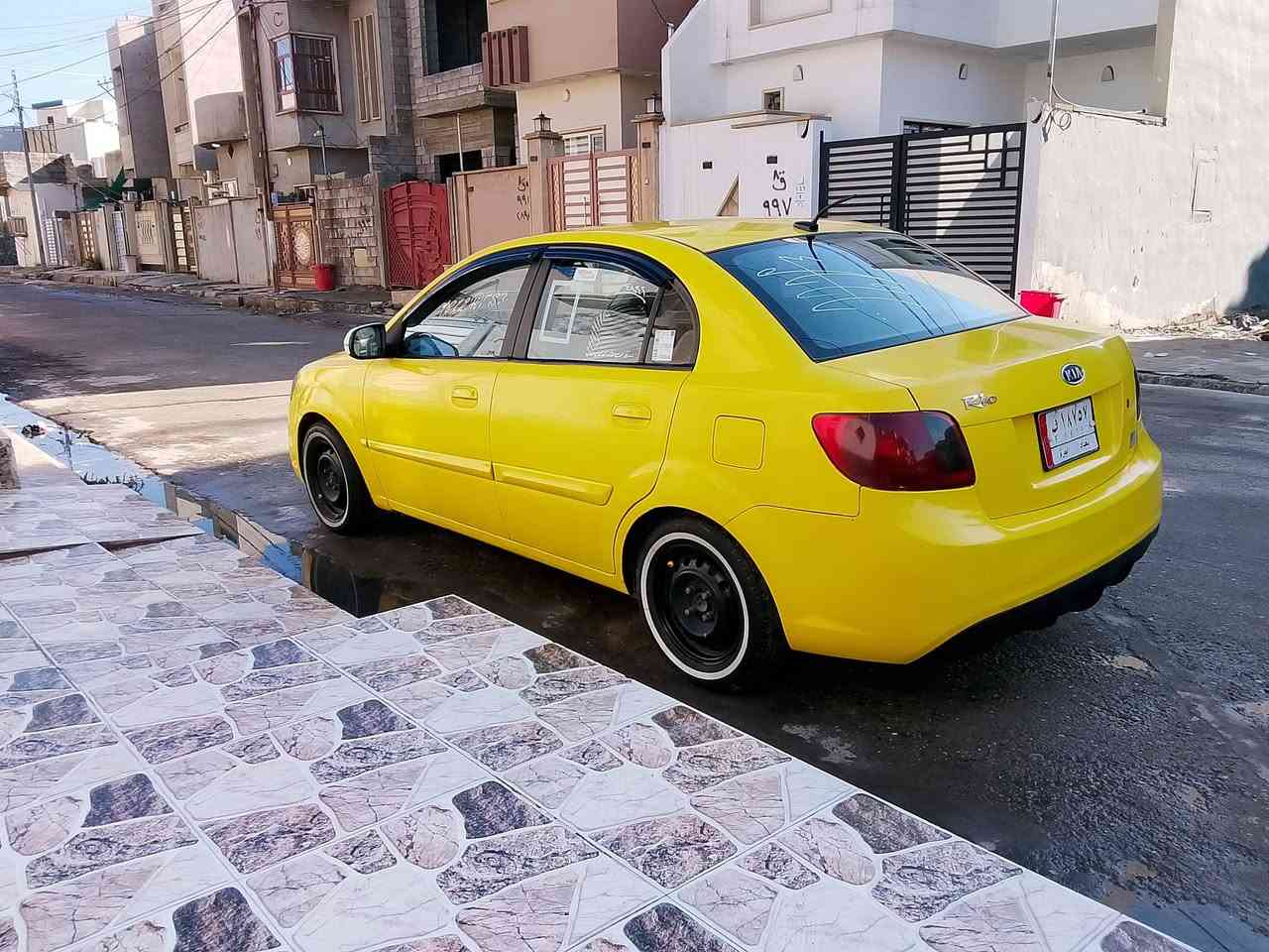 ريو 2010 امريكي رقم بغداد
كابون بانزين بيها هيئه غرامه صفر 
بدون ضرر كود واحد كلها ضررها باب السائق معجون
مكينه كير شرط تبريد ثلج قفل مركزي 
شرط الوكاله والتحويل 
***********  /***********
