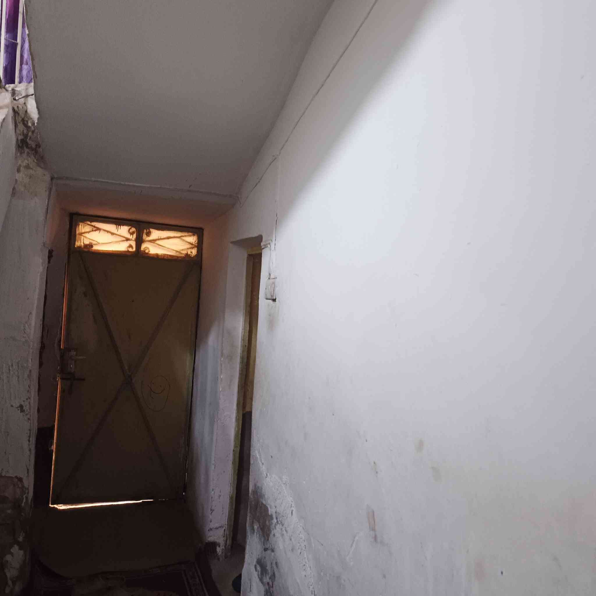 بيت للبيع كربلاء حي العامل قبل السوق الاخير قرب المستوصف ٣غرف واستقبال وصالتين ومطبخ و صحيات طارمه وسطحين المساحة ١٥٠ مربع للاستفسار ‏‪***********‬‏ السعر ١٧٥ بي مجال
